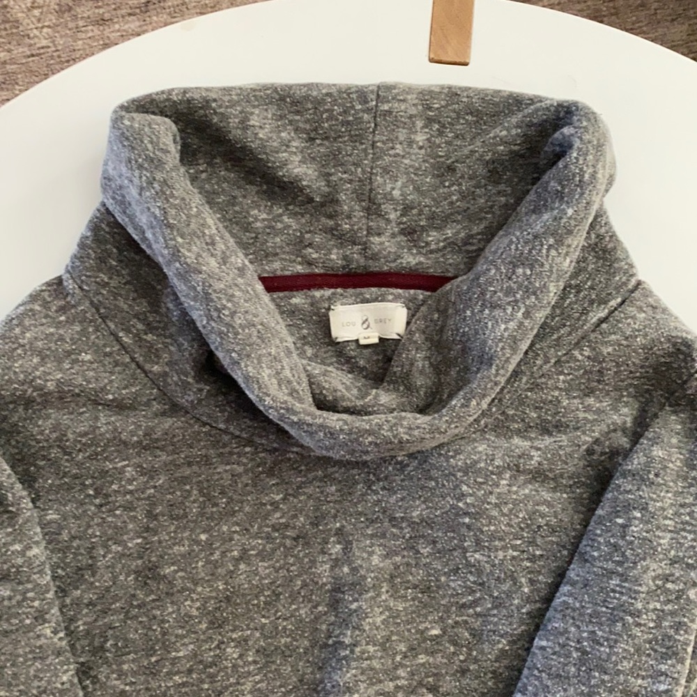 Lou and grey pullover sweater